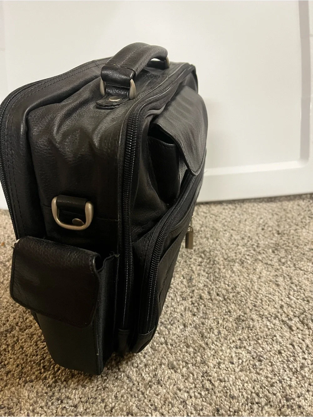 Vintage Wilsons Leather Organizer Bag Crossbody Travel Town Commuter Black Y2K